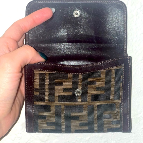 ***Authentic Fendi Zucca Print Leather Wallet*** - Picture 3 of 6